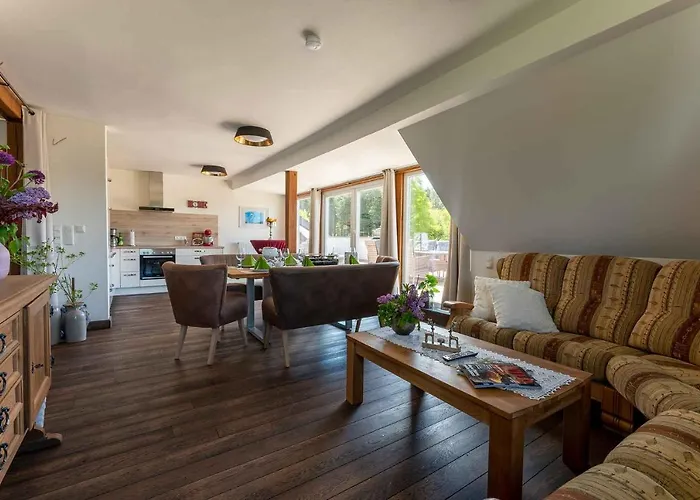 Altes Forsthaus - Im Obergeschoss דירה Ormont