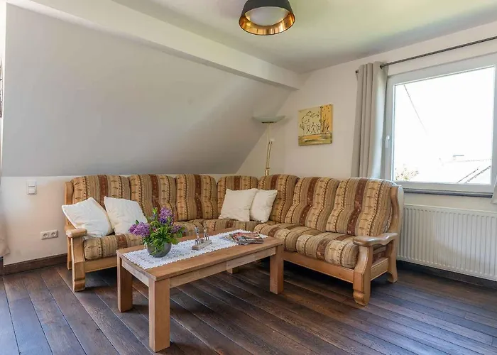 Altes Forsthaus - Im Obergeschoss דירה Ormont